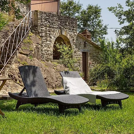 Sleeps 3 With Pool דירה Galera