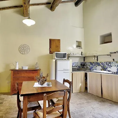 Sleeps 3 With Pool *