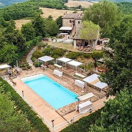 Sleeps 3 With Pool Apartamento *